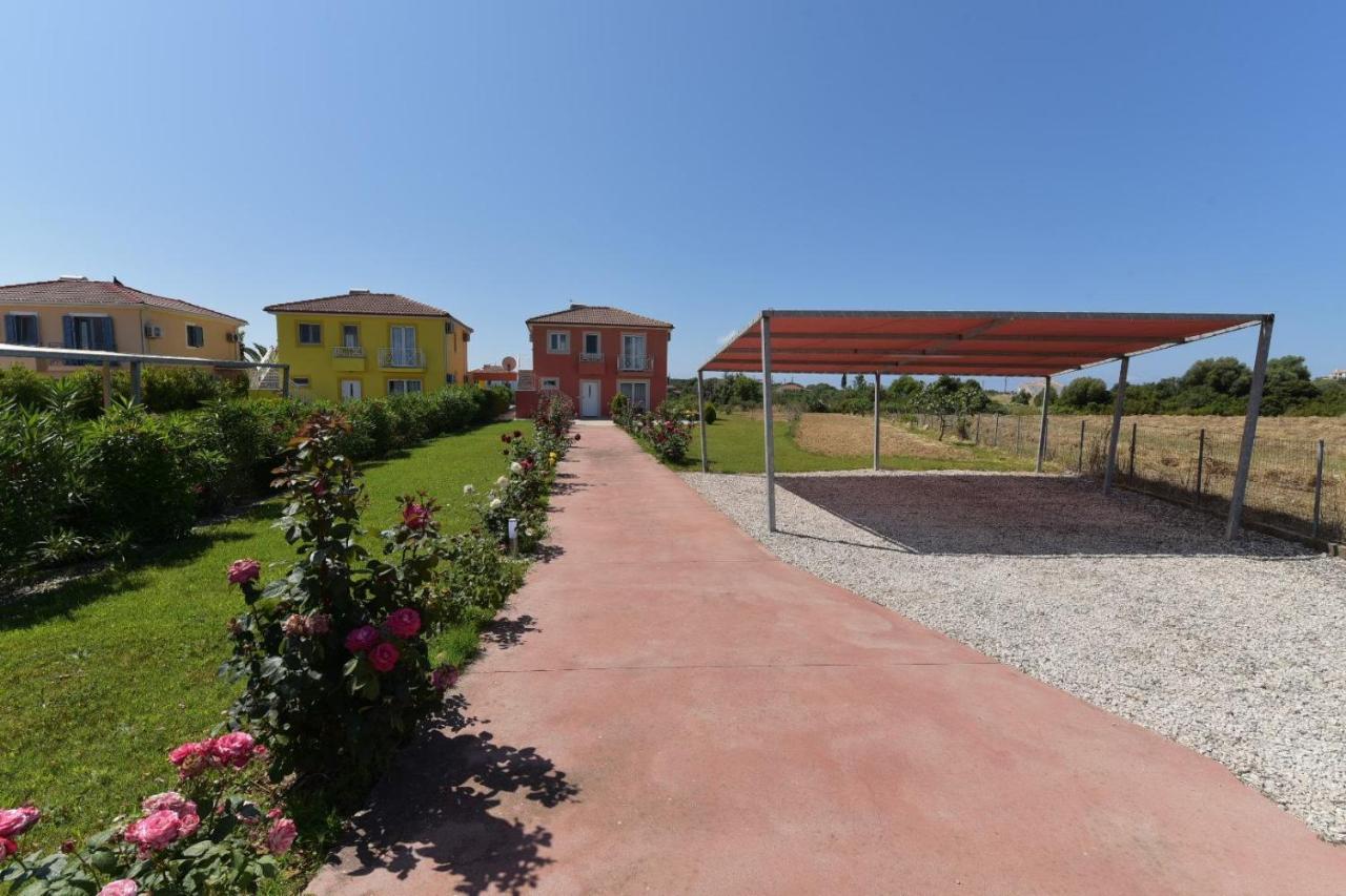 Iridia Resort Villas Foiniki Ngoại thất bức ảnh